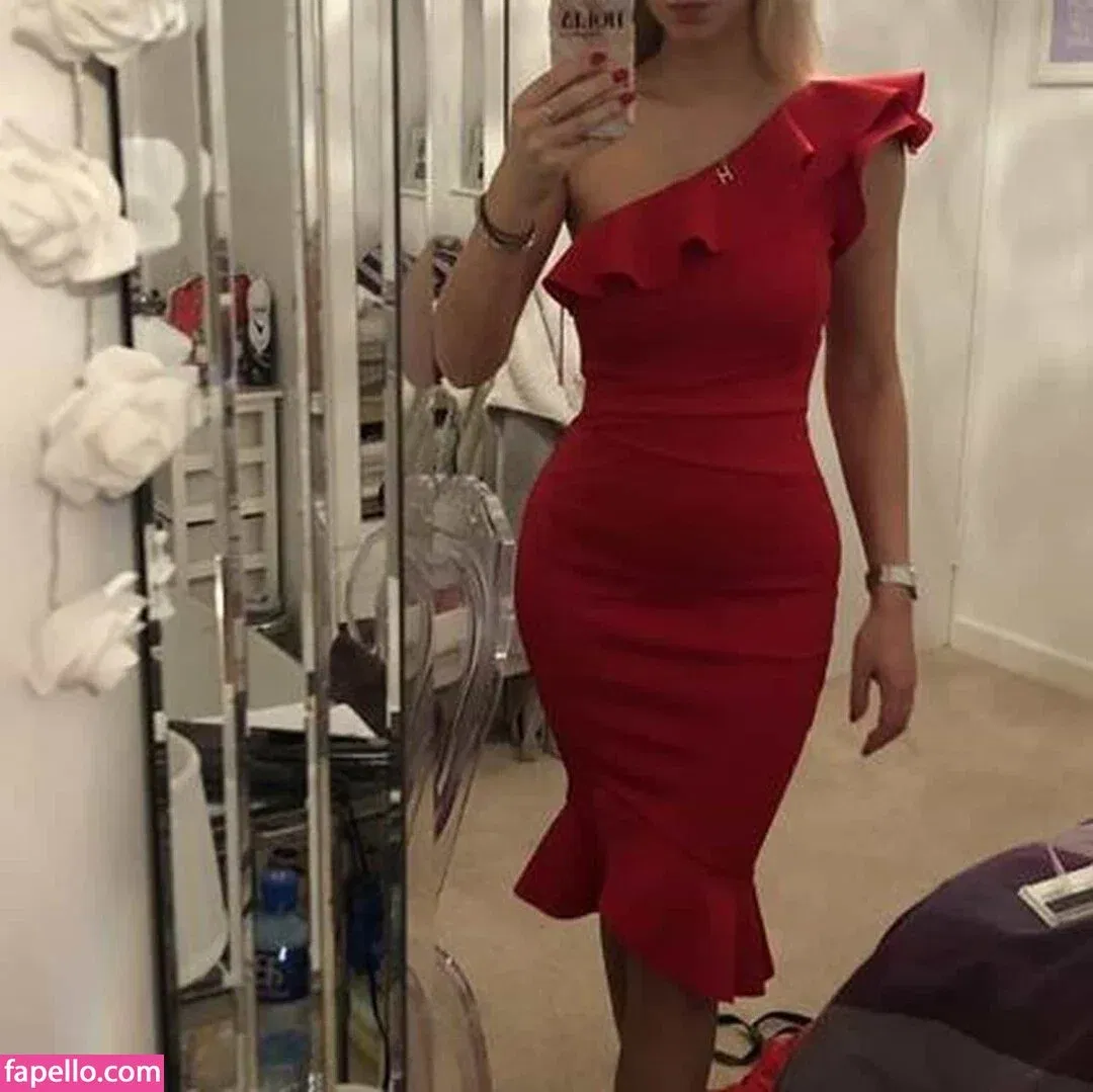 Holly Flintham Onlyfans Photo Gallery 