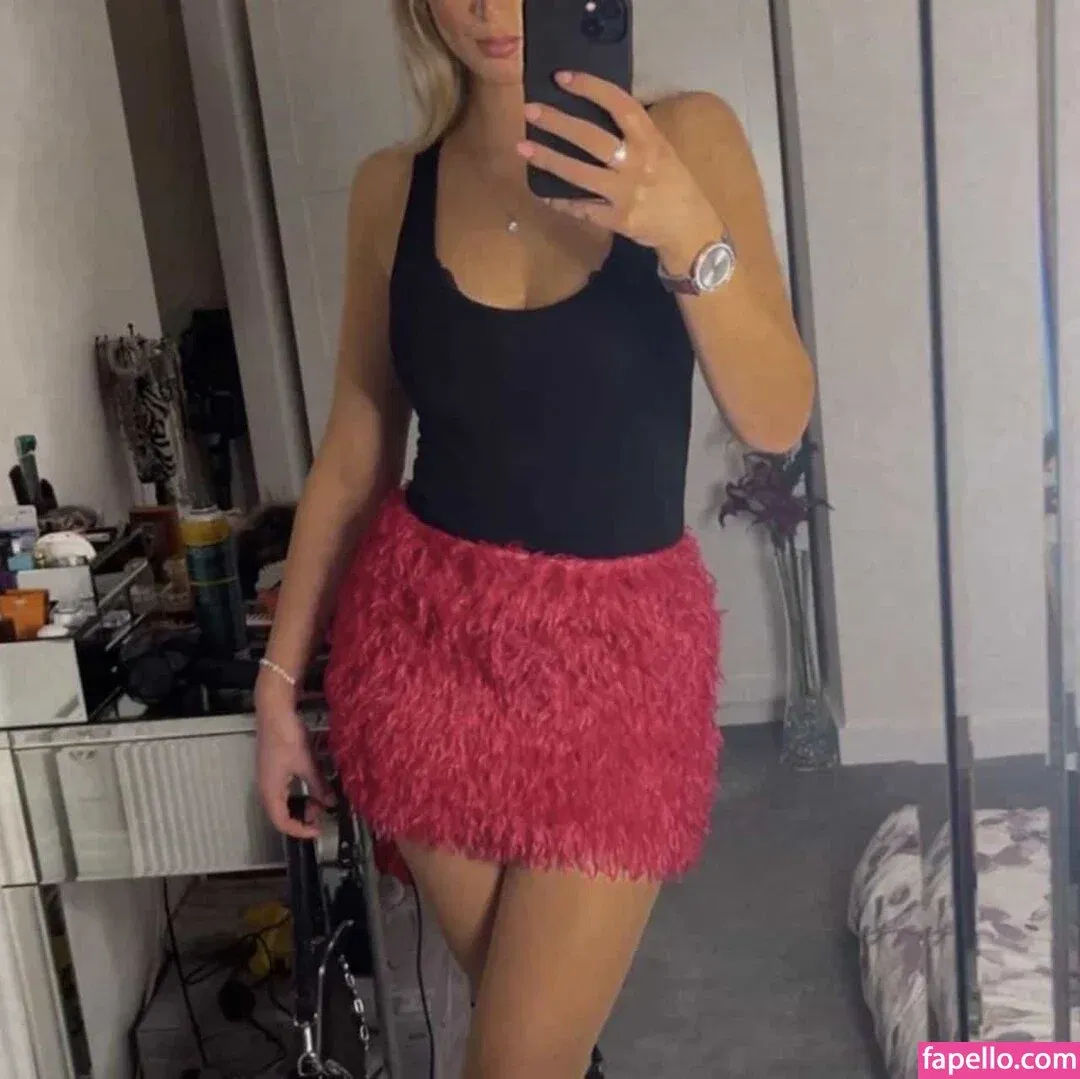 Holly Flintham Onlyfans Photo Gallery 