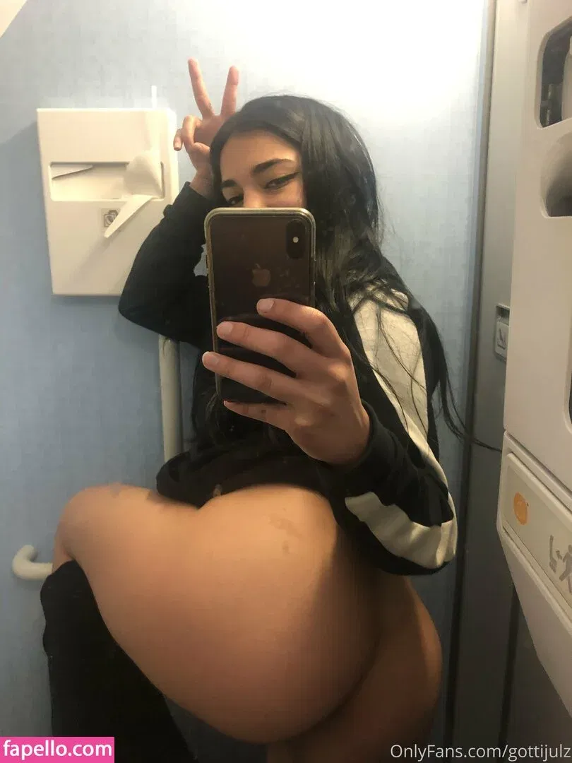 JulzGotti Onlyfans Photo Gallery 
