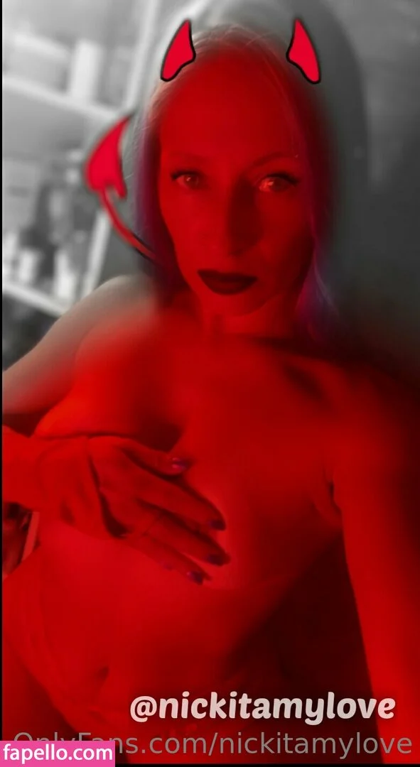 nickitamylove Onlyfans Photo Gallery 