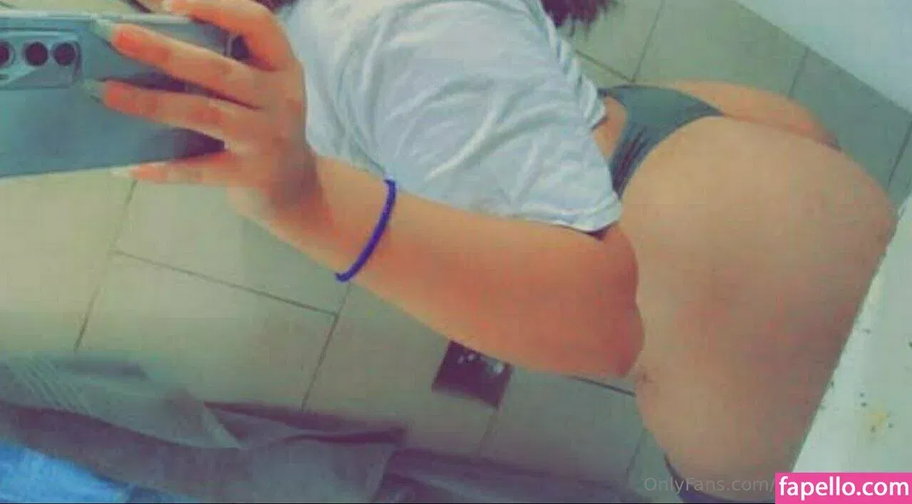 nickitamylove Onlyfans Photo Gallery 