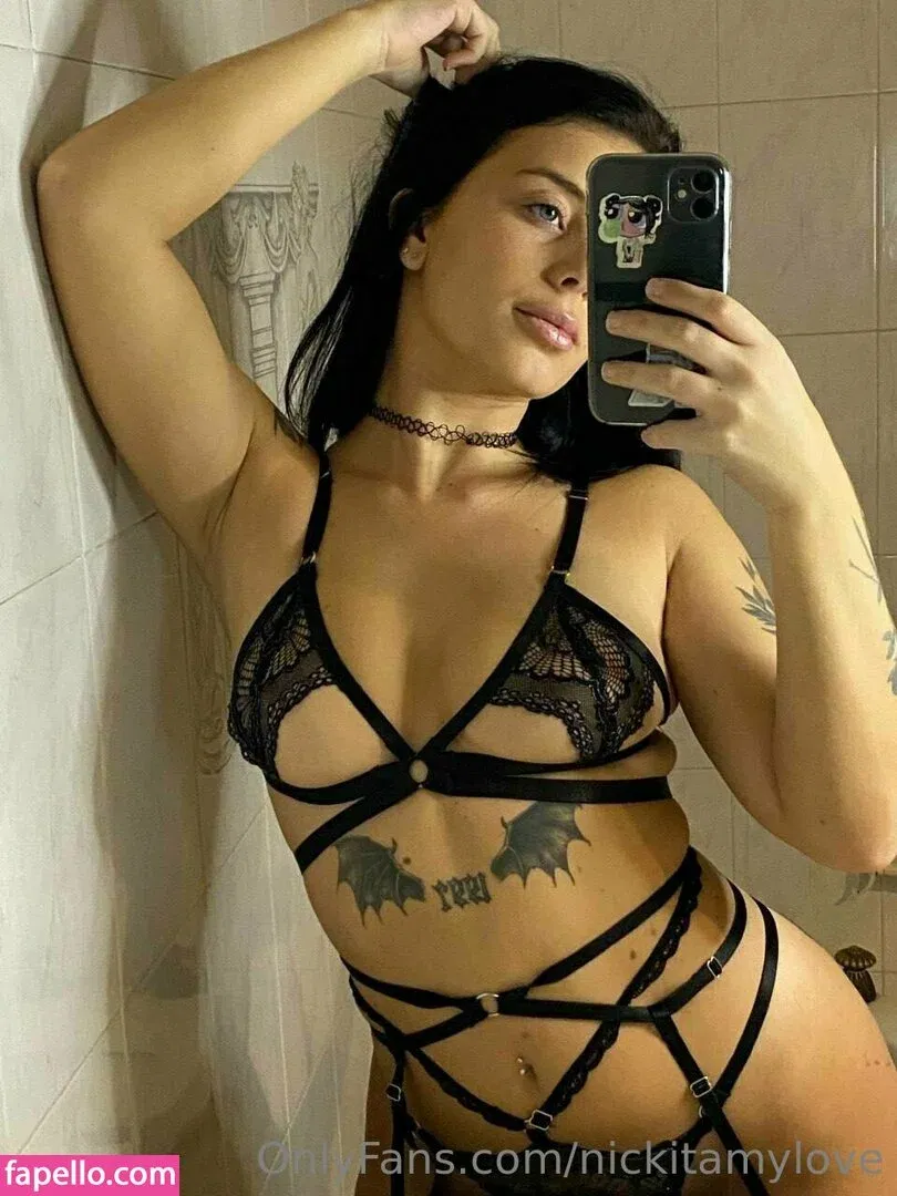 nickitamylove Onlyfans Photo Gallery 
