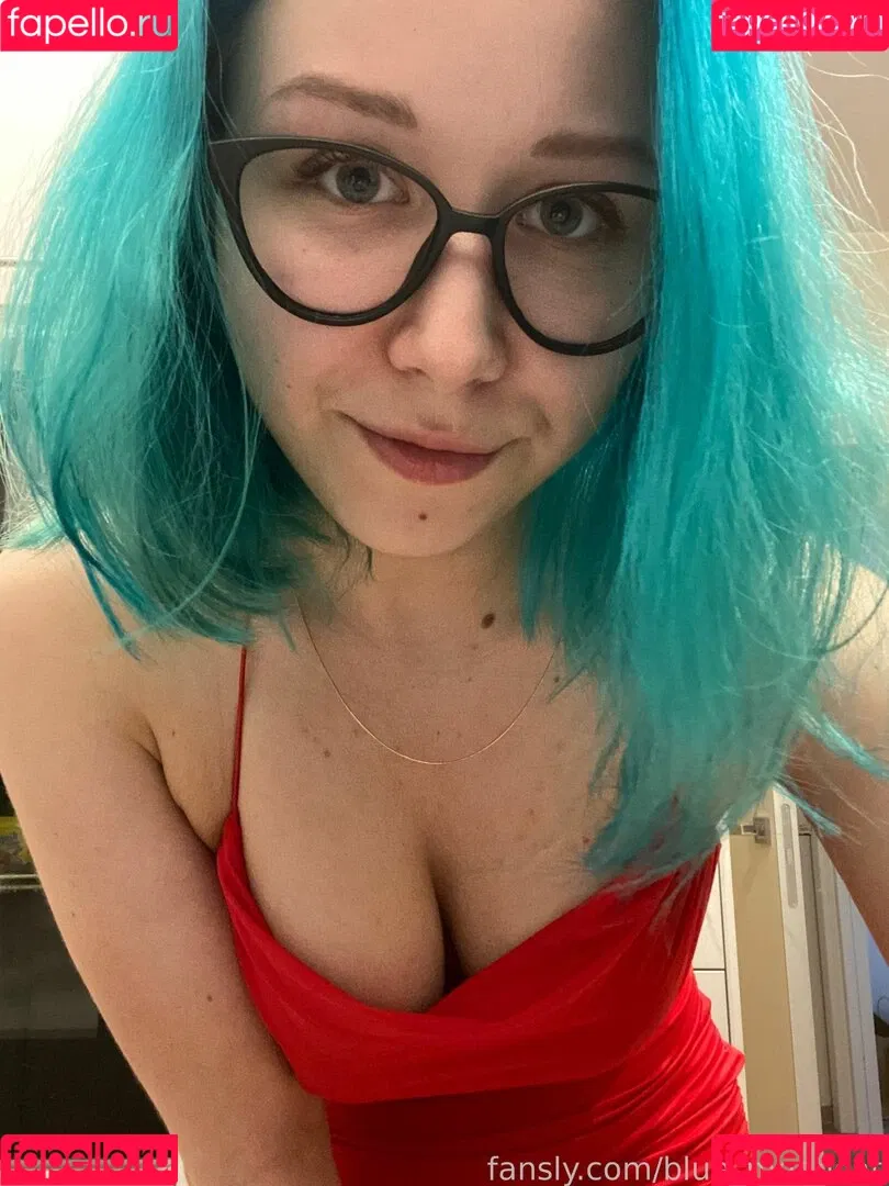 Blue_Mooncat Onlyfans Photo Gallery 