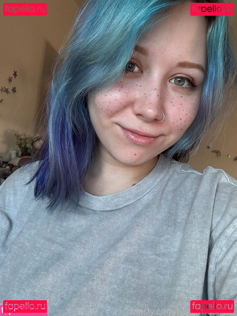 Blue_Mooncat Onlyfans Photo Gallery 