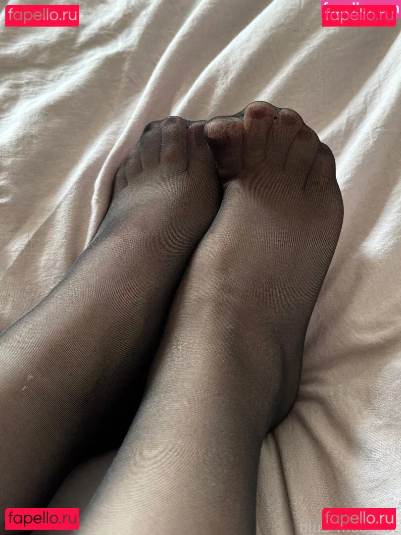 Blue_Mooncat Onlyfans Photo Gallery 