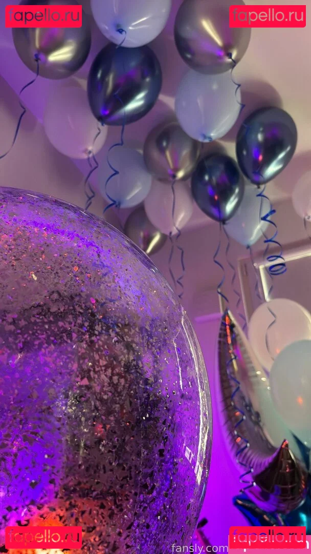 Blue_Mooncat Onlyfans Photo Gallery 