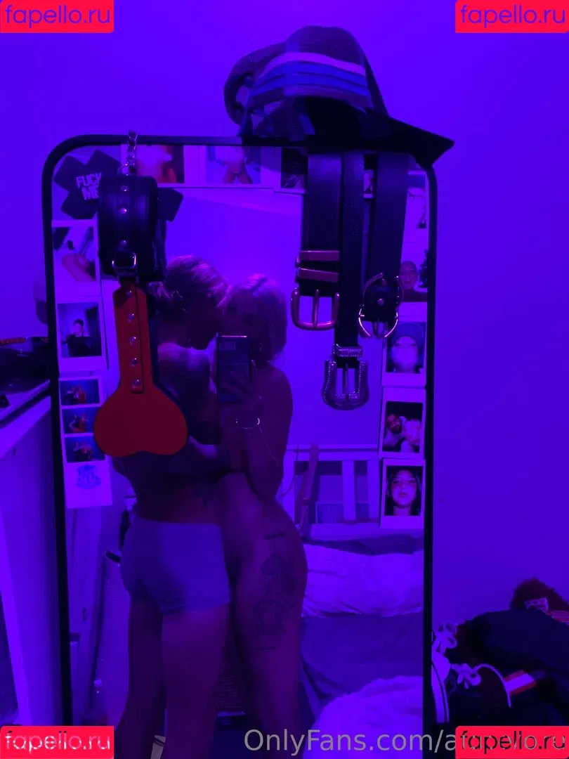 auntybre Onlyfans Photo Gallery 