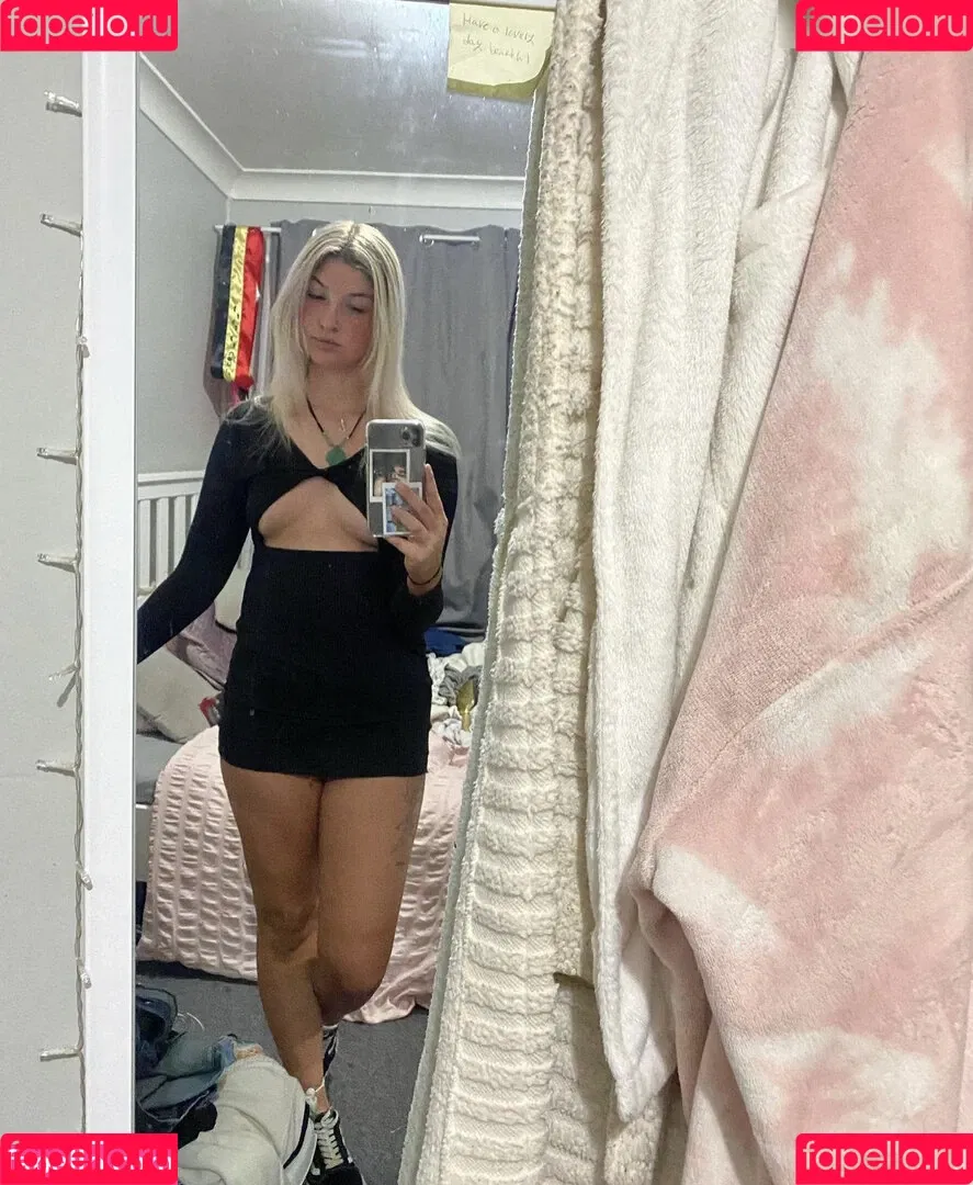 auntybre Onlyfans Photo Gallery 