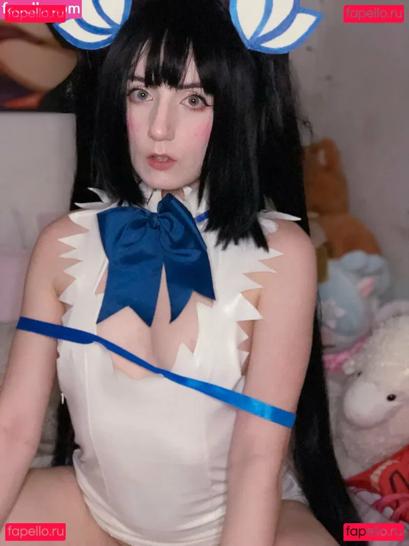 sluttytsundere Onlyfans Photo Gallery 