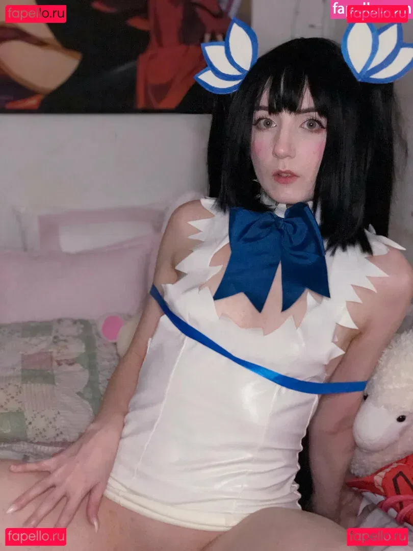 sluttytsundere Onlyfans Photo Gallery 