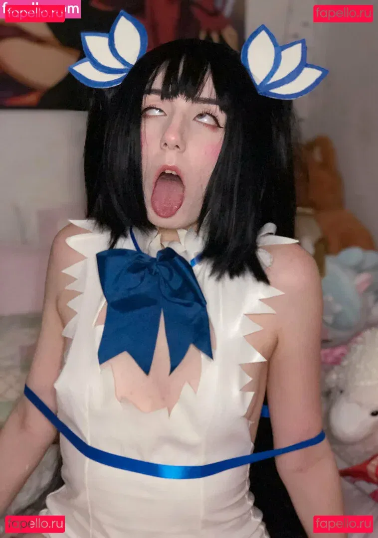 sluttytsundere Onlyfans Photo Gallery 