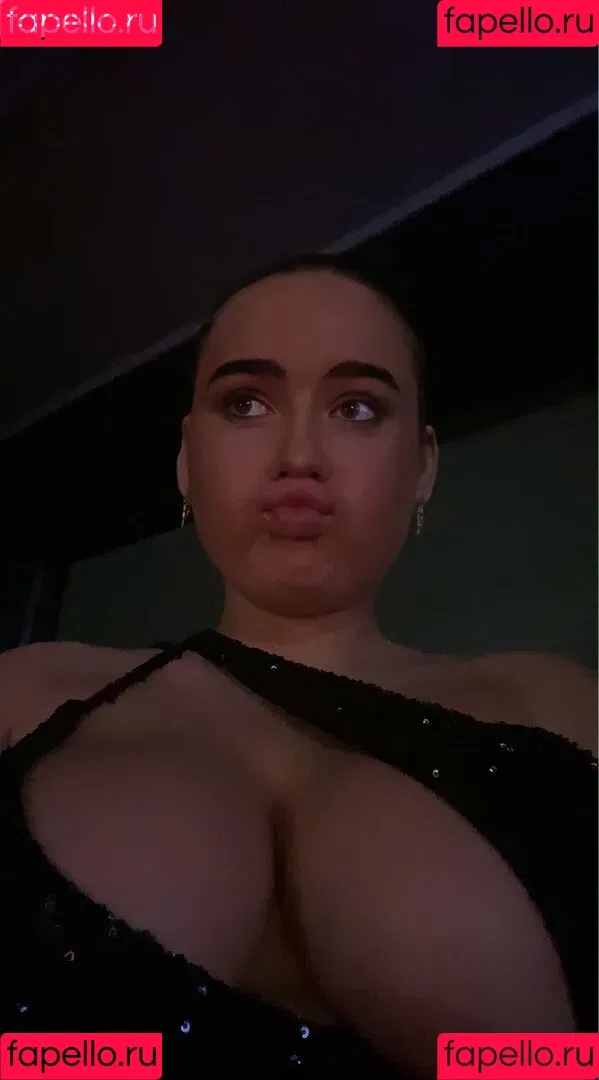 annabyknudsen Onlyfans Photo Gallery 