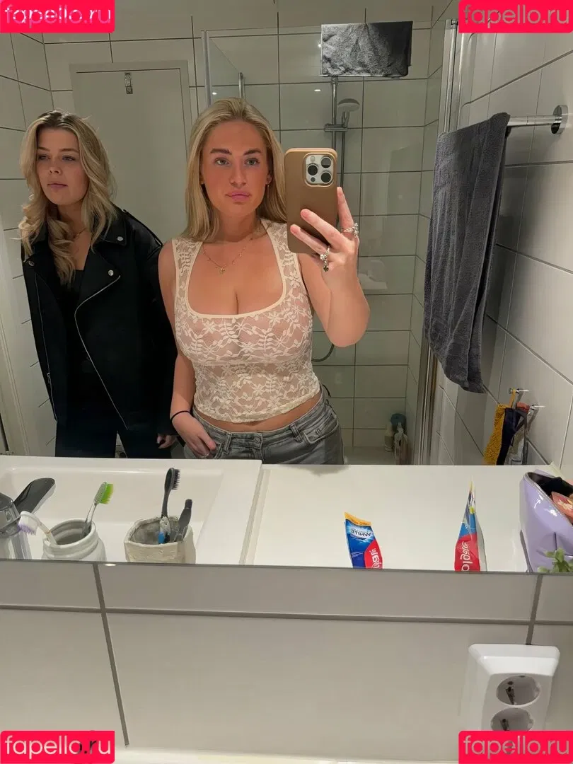 annabyknudsen Onlyfans Photo Gallery 