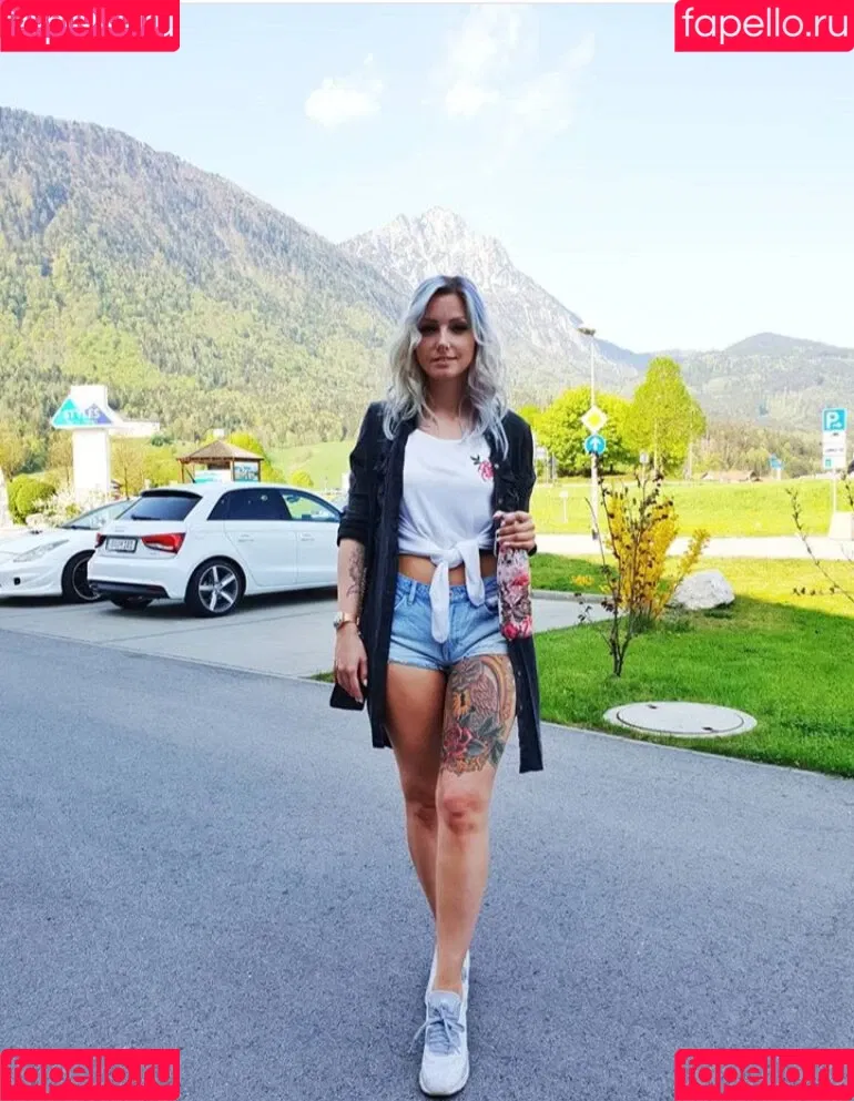 Angi.Unique Onlyfans Photo Gallery 