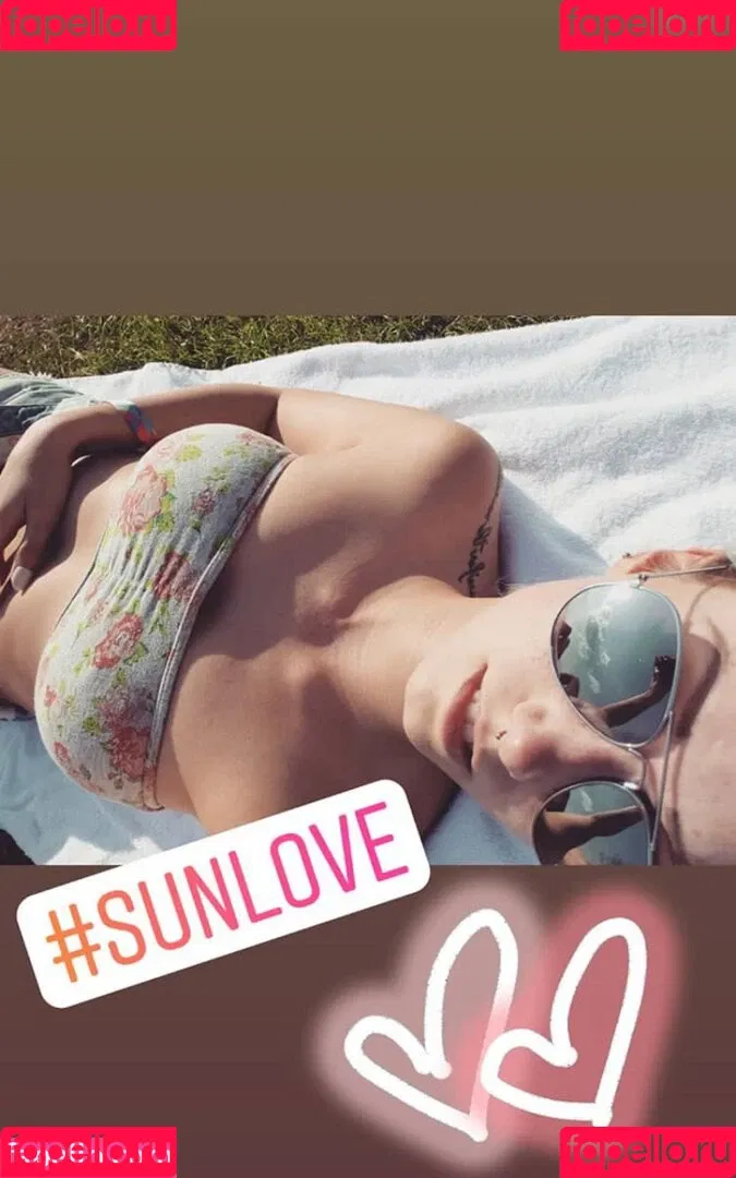 Angi.Unique Onlyfans Photo Gallery 