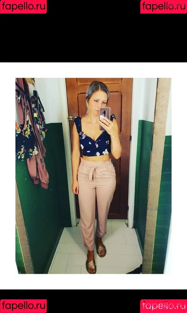 Angi.Unique Onlyfans Photo Gallery 