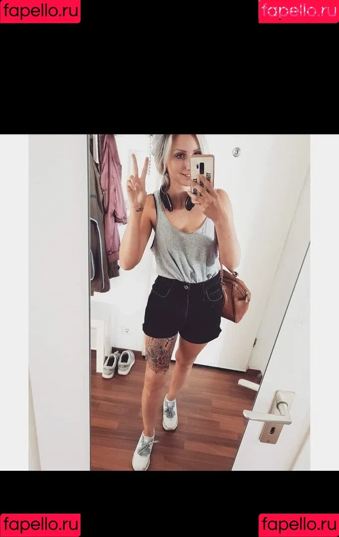 Angi.Unique Onlyfans Photo Gallery 