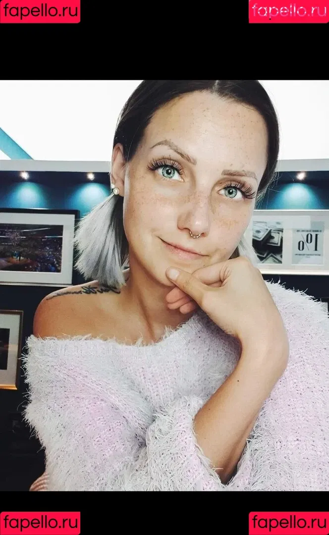 Angi.Unique Onlyfans Photo Gallery 