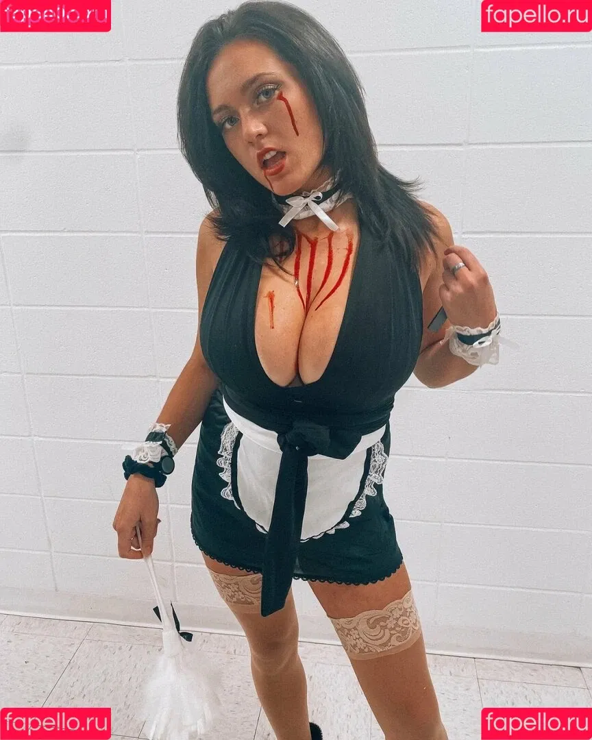 Zelda Adams Onlyfans Photo Gallery 