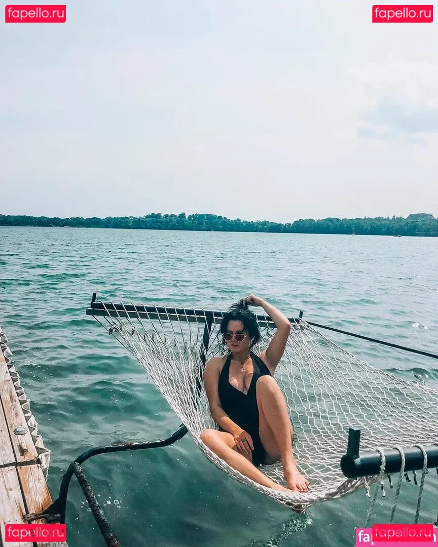 Zelda Adams Onlyfans Photo Gallery 