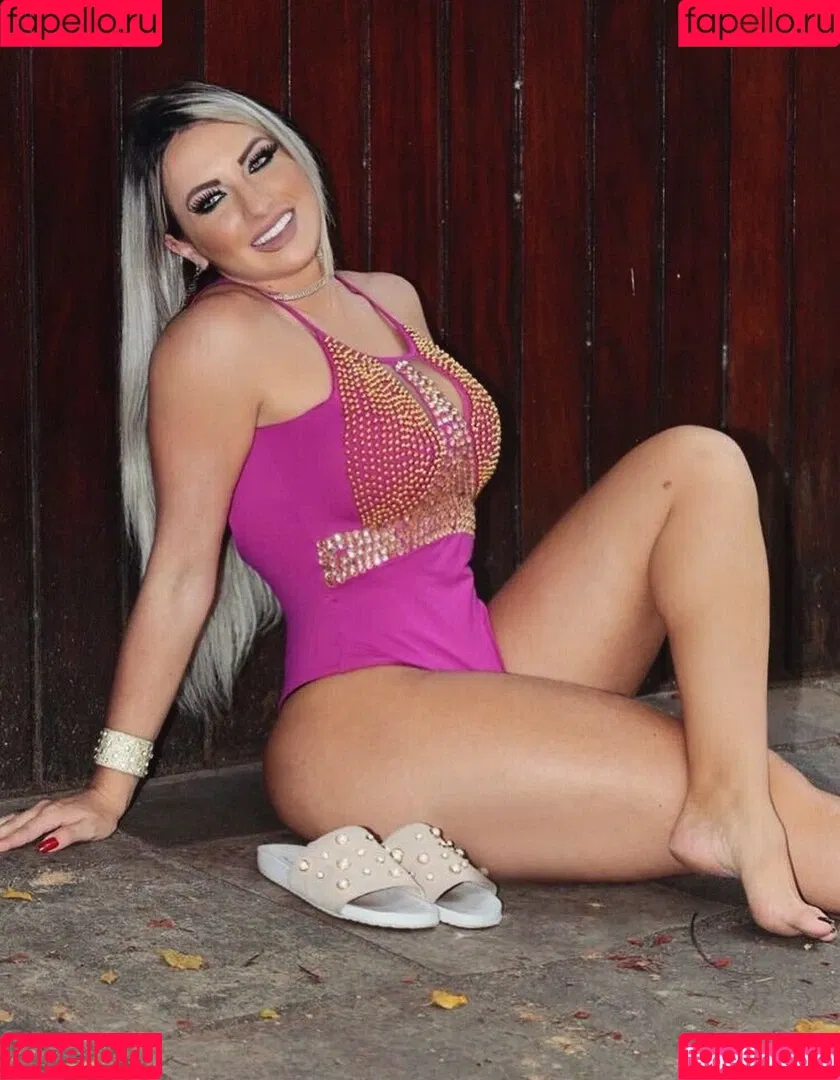 Thais Garcia Onlyfans Photo Gallery 