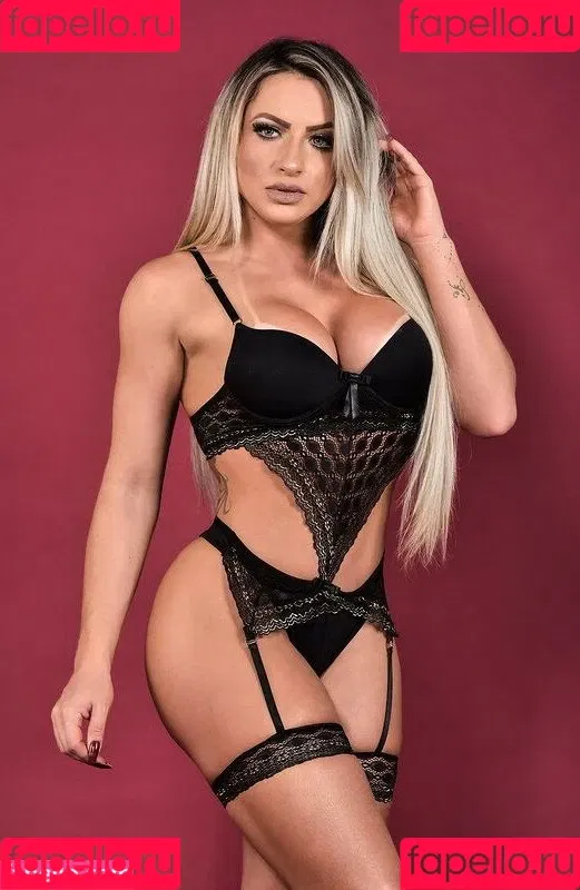 Thais Garcia Onlyfans Photo Gallery 