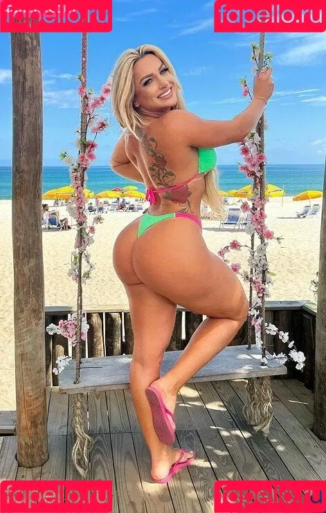 Thais Garcia Onlyfans Photo Gallery 