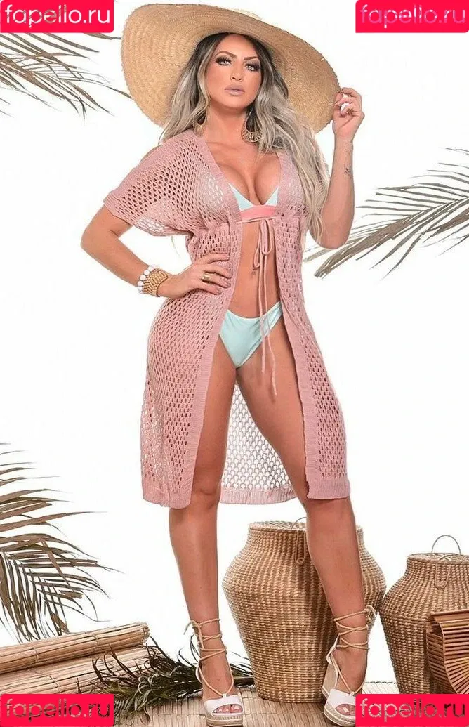 Thais Garcia Onlyfans Photo Gallery 