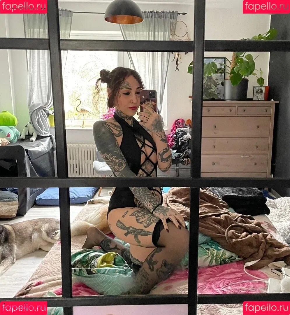 Marry Boeh Onlyfans Photo Gallery 