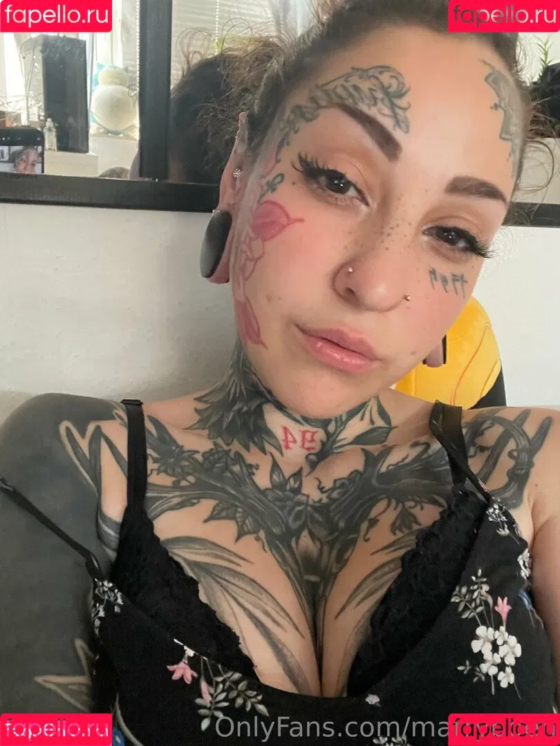 Marry Boeh Onlyfans Photo Gallery 