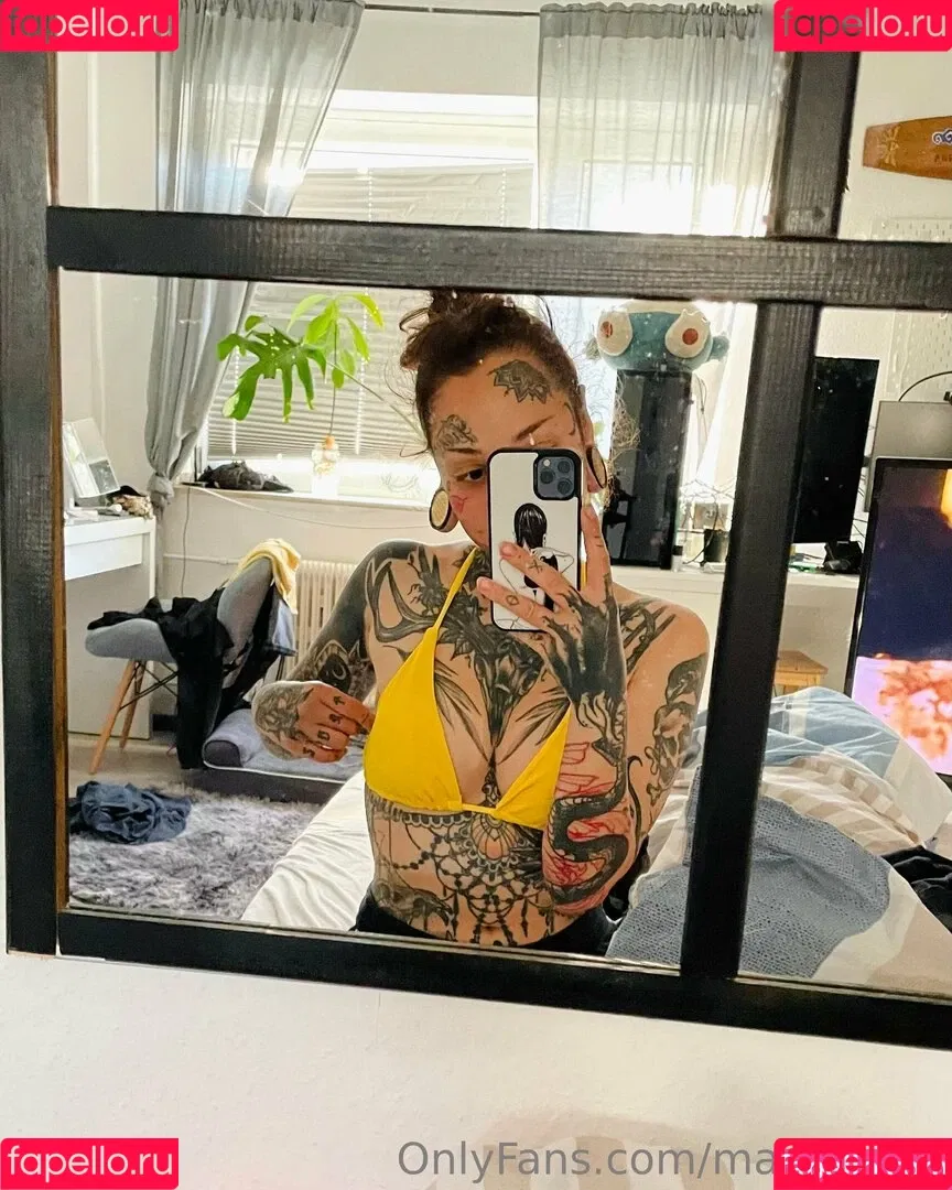 Marry Boeh Onlyfans Photo Gallery 
