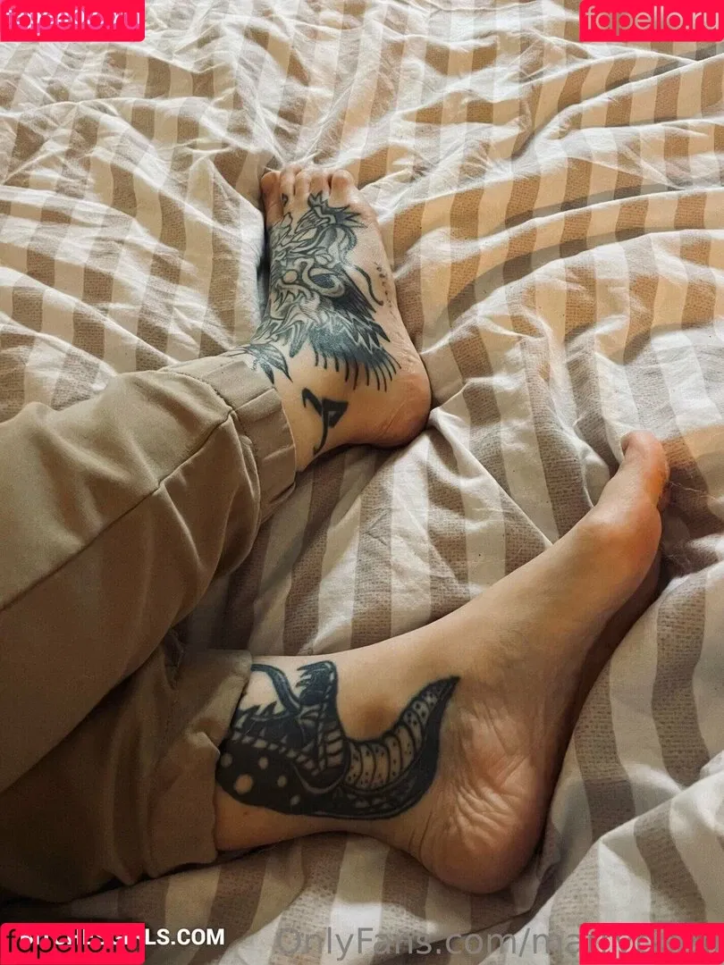 Marry Boeh Onlyfans Photo Gallery 