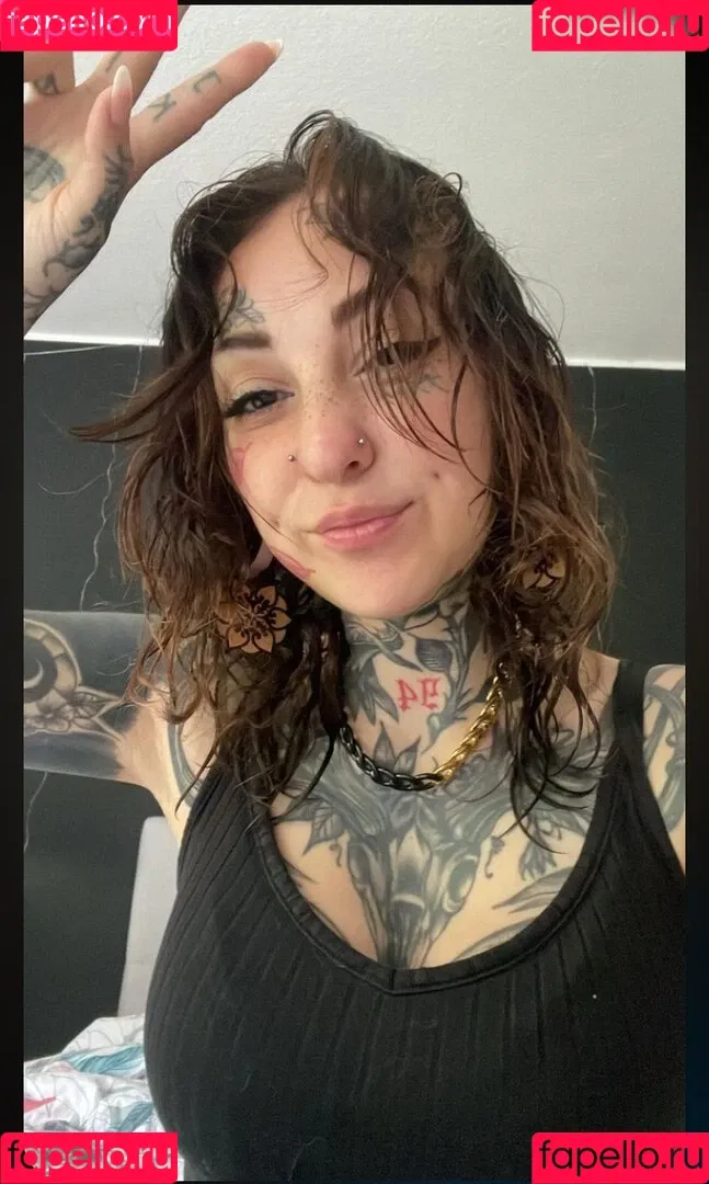 Marry Boeh Onlyfans Photo Gallery 