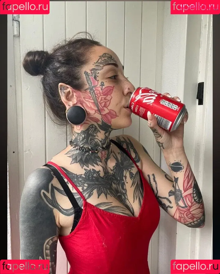 Marry Boeh Onlyfans Photo Gallery 