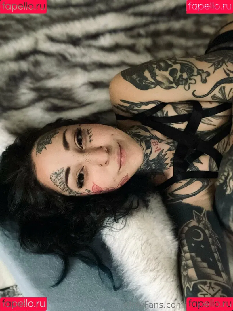 Marry Boeh Onlyfans Photo Gallery 