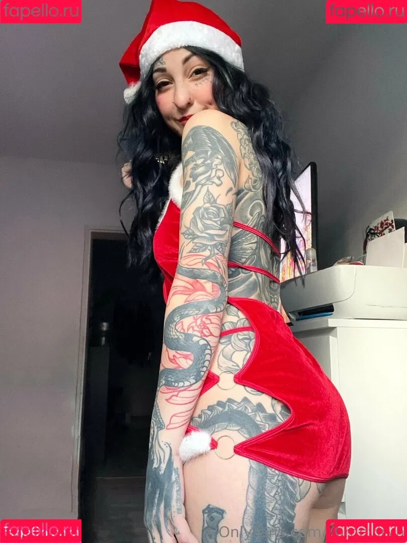 Marry Boeh Onlyfans Photo Gallery 