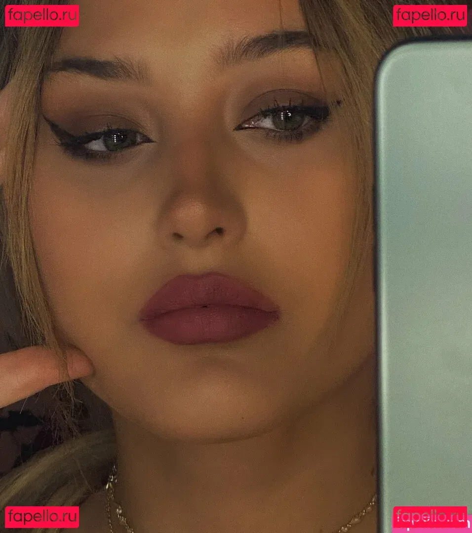 Kiera Bridget Onlyfans Photo Gallery 