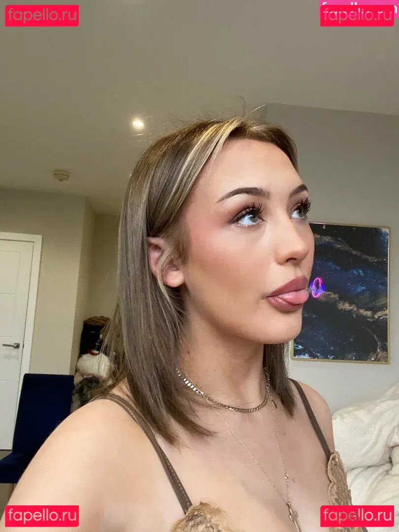 Kiera Bridget Onlyfans Photo Gallery 