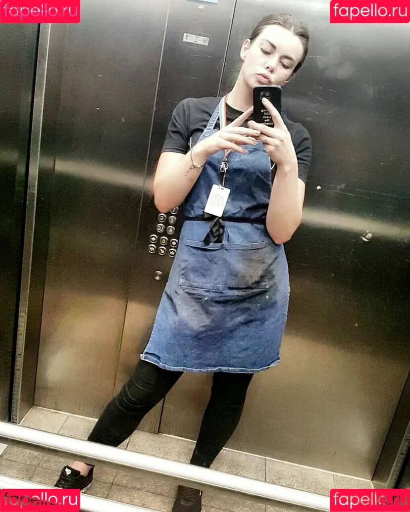 Renee Somerville Onlyfans Photo Gallery 