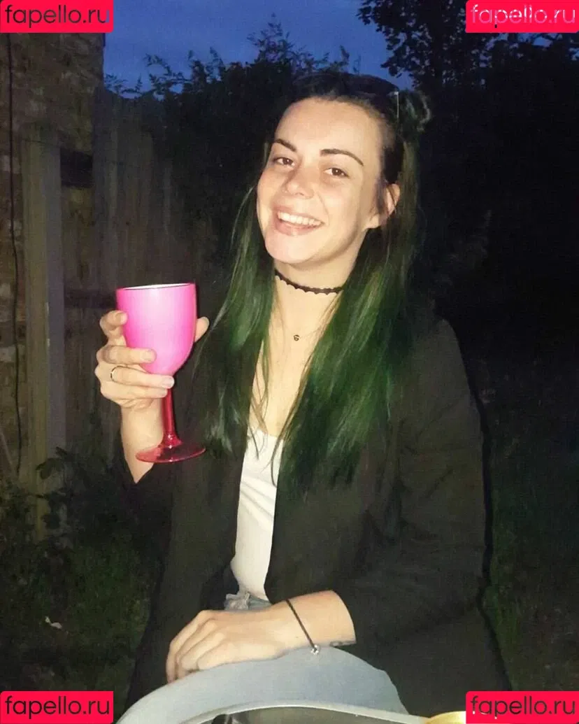Renee Somerville Onlyfans Photo Gallery 