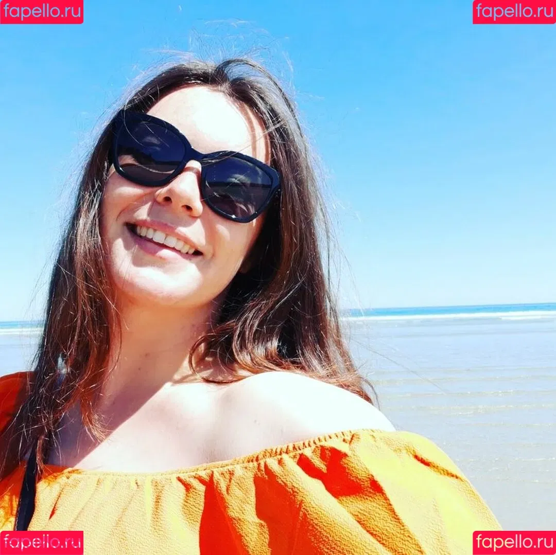 Renee Somerville Onlyfans Photo Gallery 