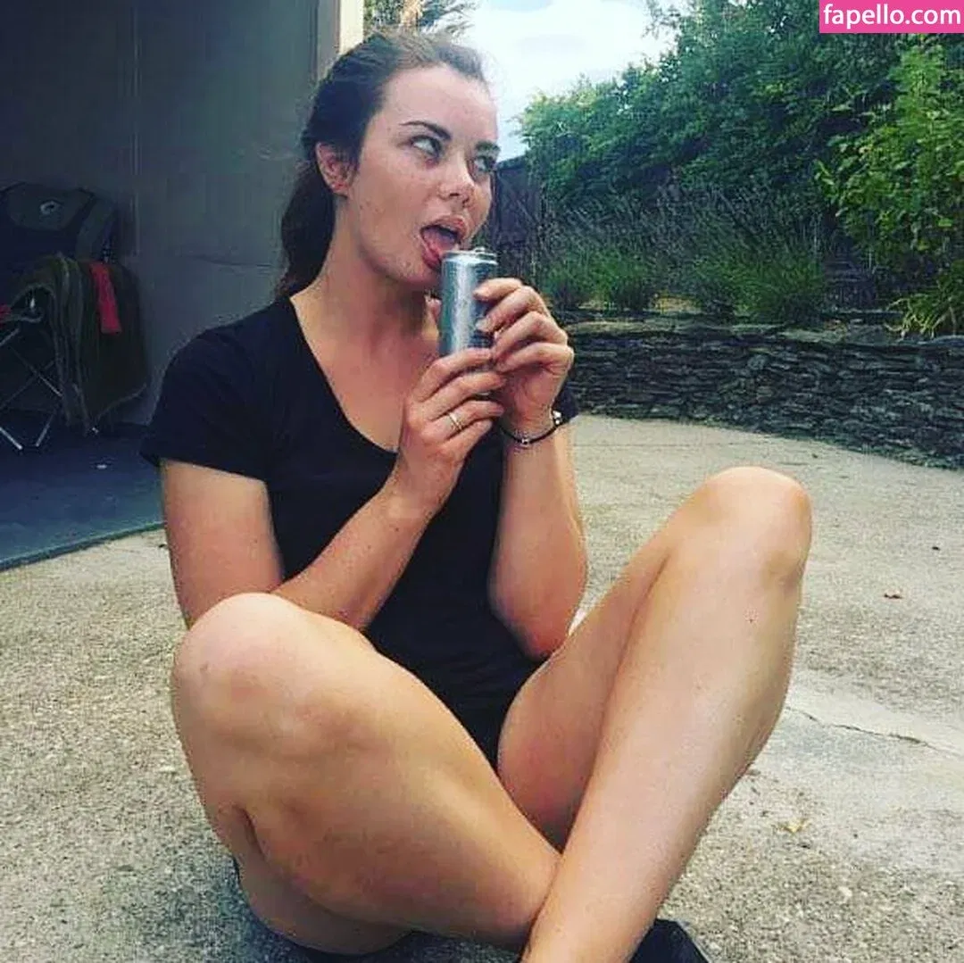 Renee Somerville Onlyfans Photo Gallery 