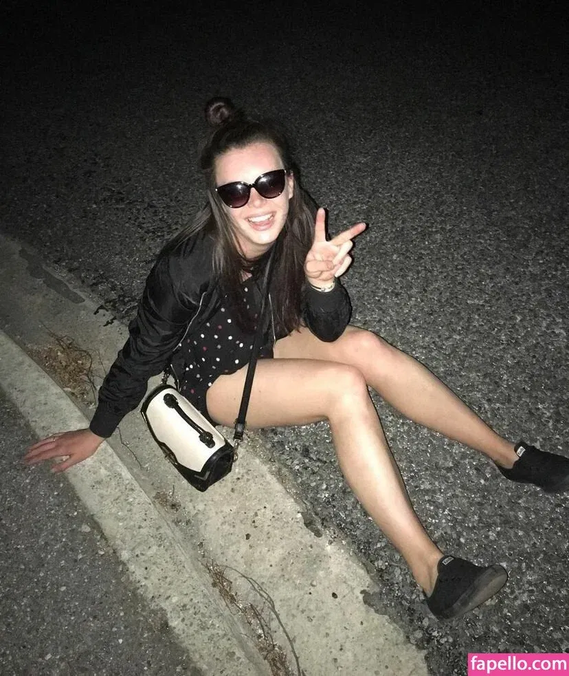 Renee Somerville Onlyfans Photo Gallery 