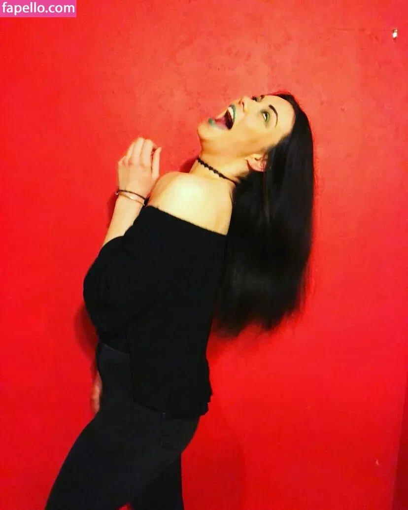 Renee Somerville Onlyfans Photo Gallery 