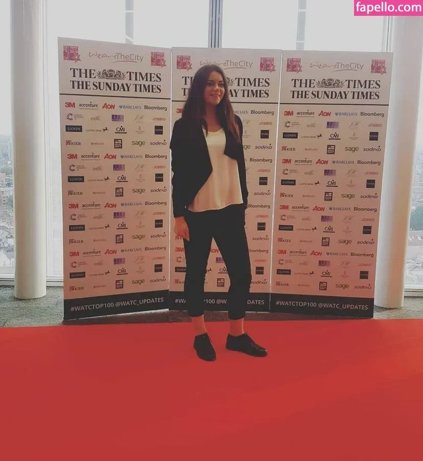 Renee Somerville Onlyfans Photo Gallery 