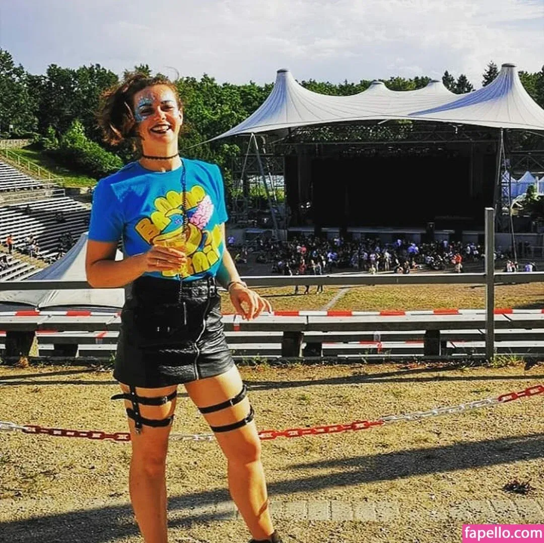 Renee Somerville Onlyfans Photo Gallery 