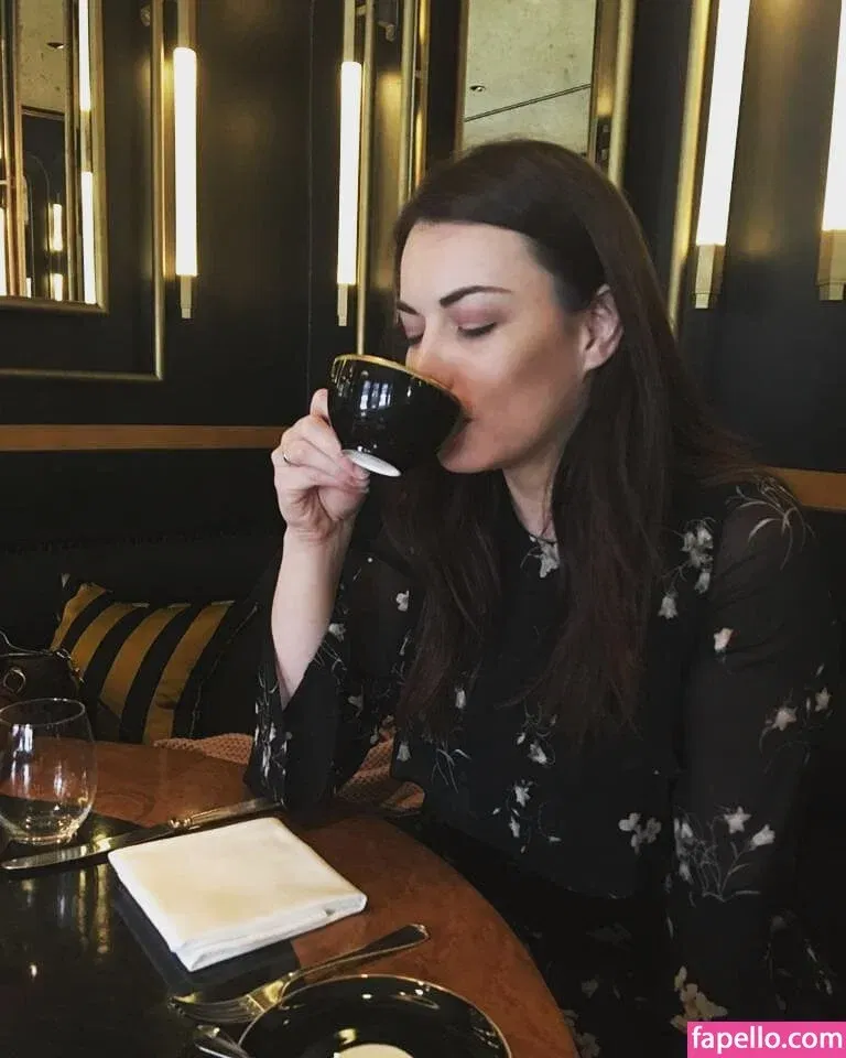 Renee Somerville Onlyfans Photo Gallery 