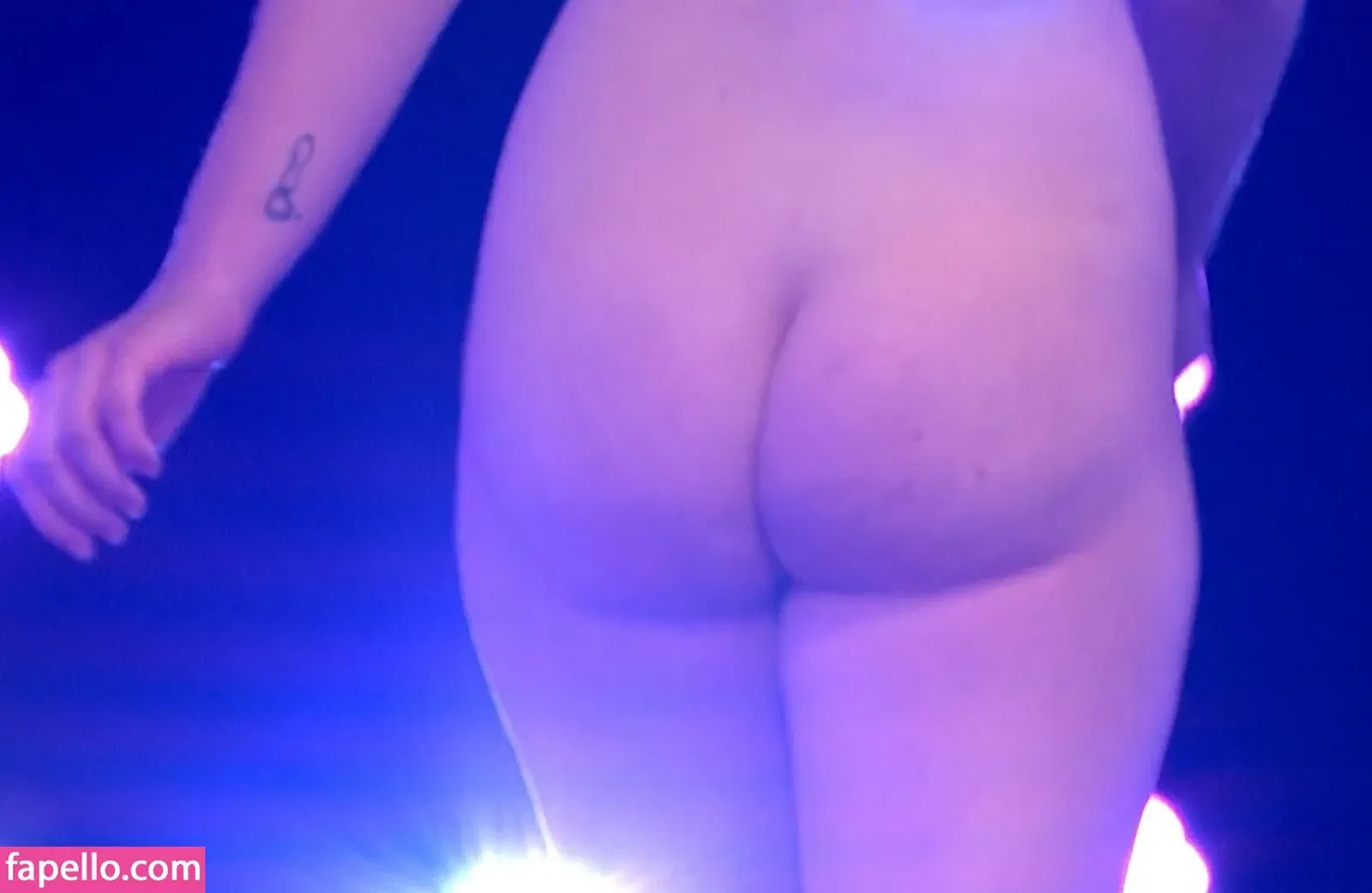 Renee Somerville Onlyfans Photo Gallery 