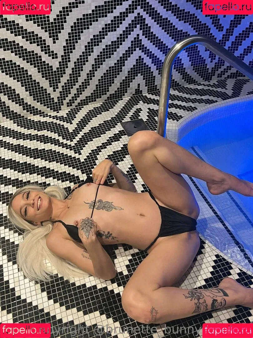 brunette_bunny Onlyfans Photo Gallery 