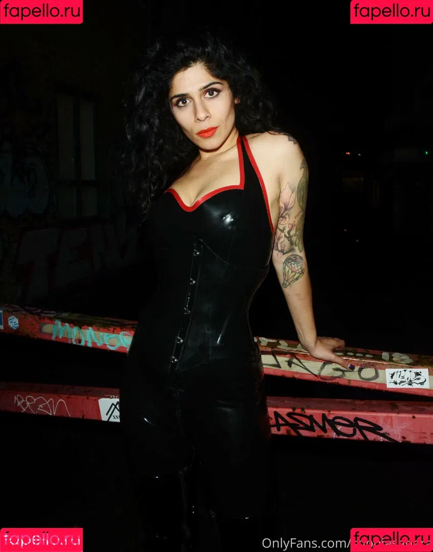 mistresssophiasahara Onlyfans Photo Gallery 